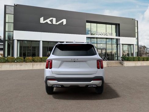 New 2026 Kia Sorento S w/ S Panoramic Sunroof Package FWD image 6