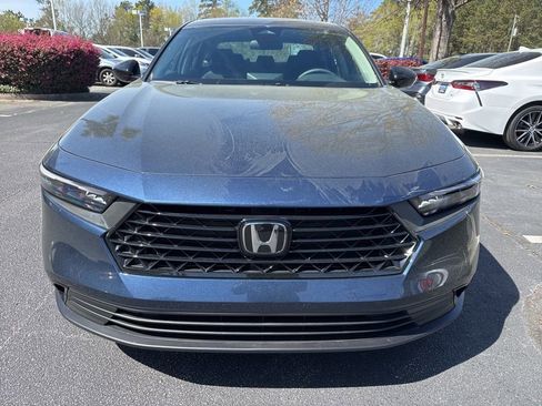 Used 2025 Honda Accord SE image 8