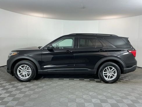 New 2026 Ford Explorer Active AWD/4WD image 8