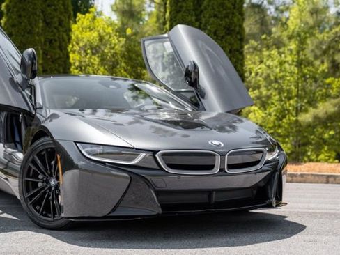 Used 2020 BMW i8 Coupe AWD/4WD image 6