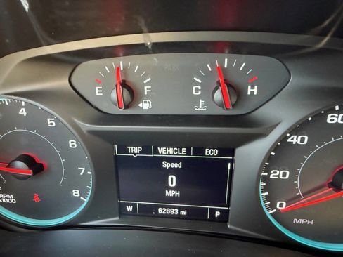 Used 2018 Chevrolet Equinox LT image 13