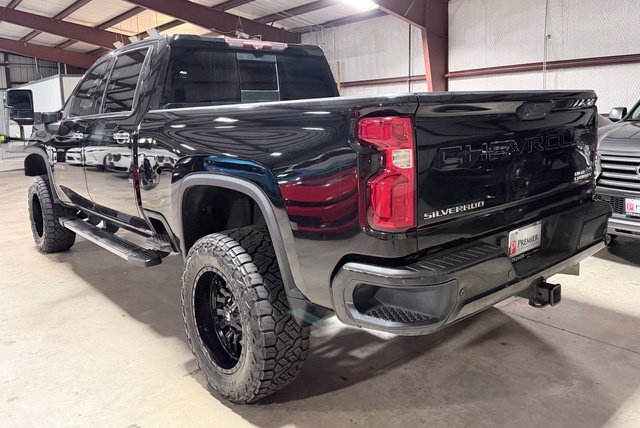 Used 2020 Chevrolet Silverado 2500 High Country w/ Z71 Off-Road Package AWD/4WD image 4
