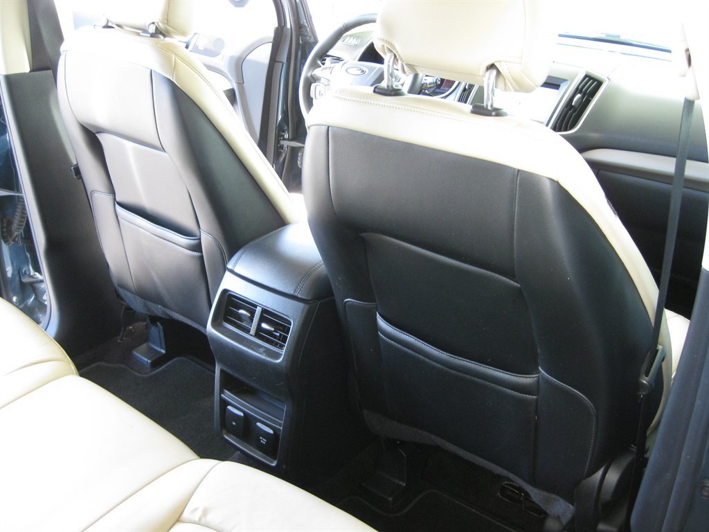 Used 2016 Ford Edge SEL w/ Equipment Group 201A FWD image 34