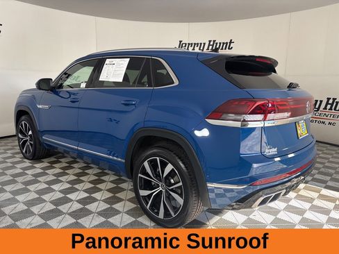 Used 2025 Volkswagen Atlas Cross Sport SEL Premium R-Line image 7