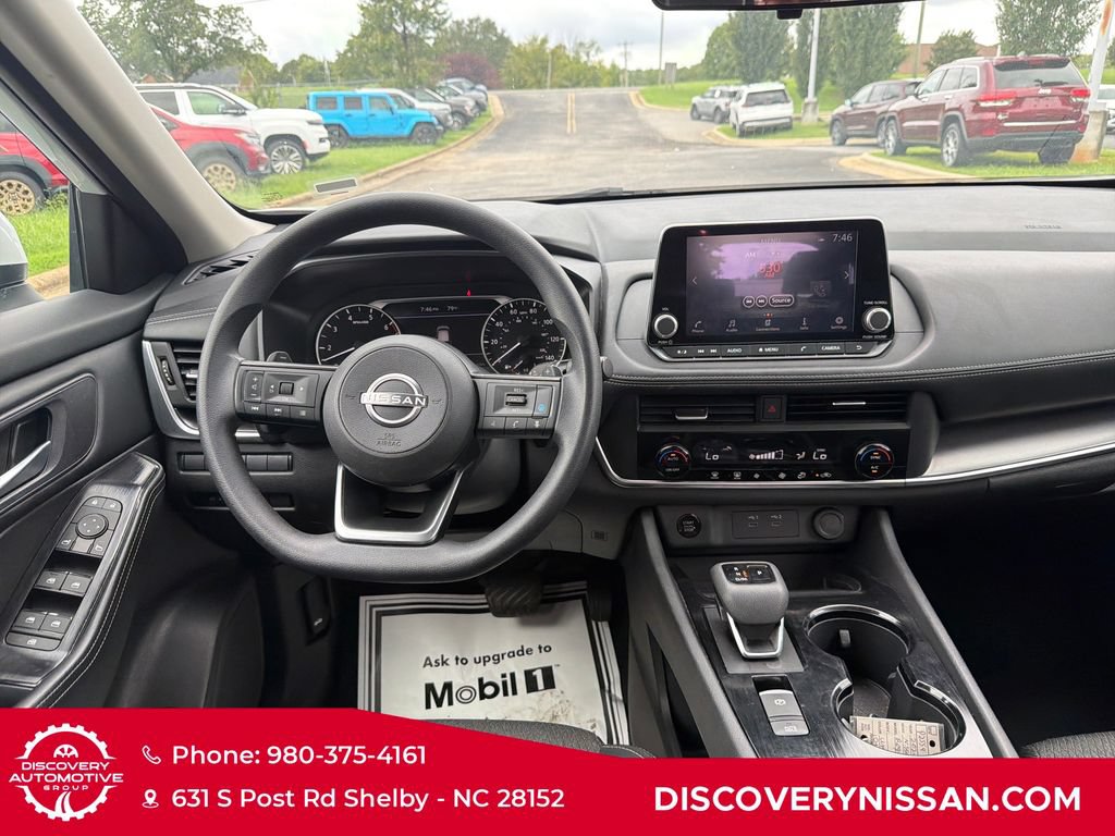 Certified 2024 Nissan Rogue SV FWD image 29