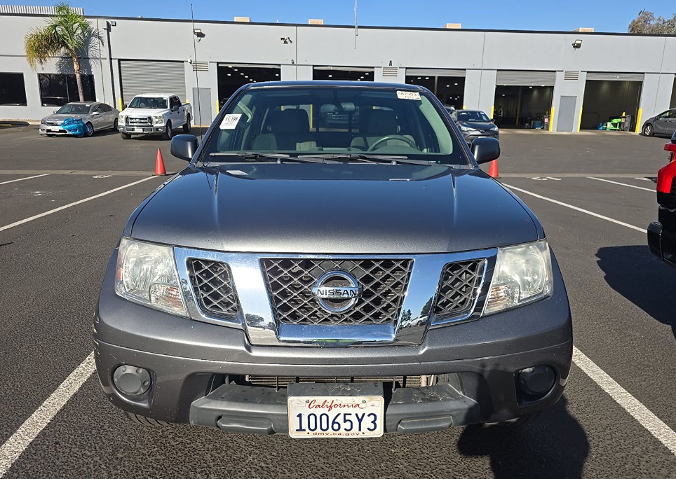 Used 2019 Nissan Frontier SV RWD image 3