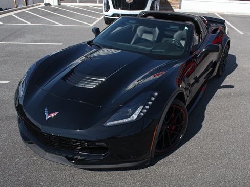 Used 2019 Chevrolet Corvette Grand Sport RWD image 9