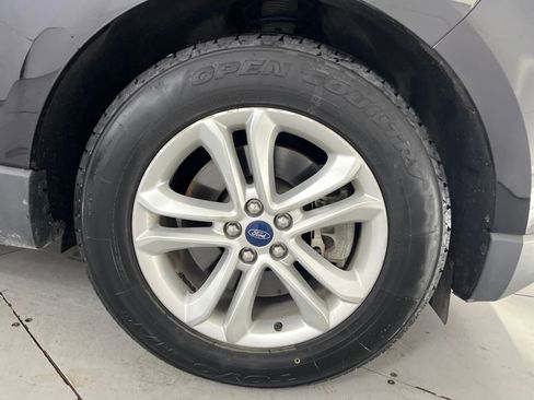 Used 2019 Ford Edge SEL w/ Equipment Group 201A image 17