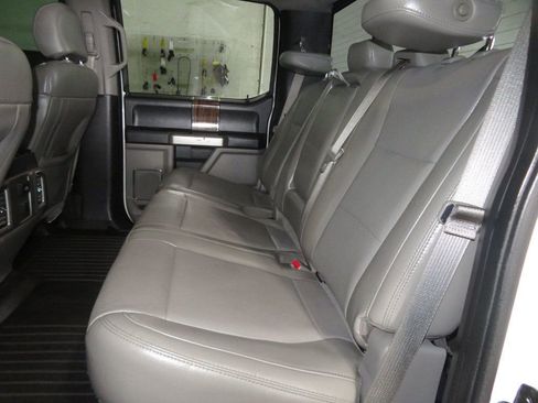 Used 2015 Ford F150 Lariat AWD/4WD image 27