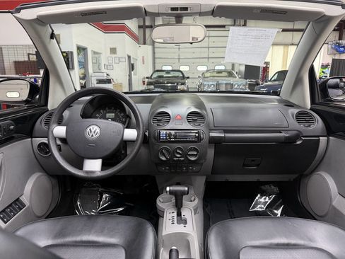 Used 2005 Volkswagen Beetle GLS FWD image 18
