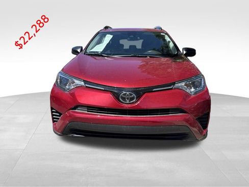 Used 2018 Toyota RAV4 LE w/ Carpet Mat Package AWD/4WD image 2