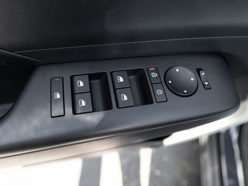 Used 2025 Hyundai Kona SEL FWD image 20