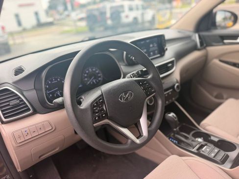 Used 2019 Hyundai Tucson Value FWD image 12