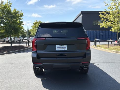 Used 2026 GMC Yukon Denali w/ Sun & Power Step Package AWD/4WD image 17