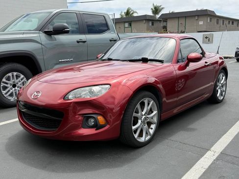 Used 2014 MAZDA MX-5 Miata Grand Touring w/ Premium Package RWD image 3