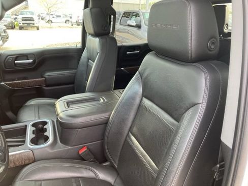 Used 2021 GMC Sierra 1500 Denali w/ Denali Ultimate Package AWD/4WD image 12