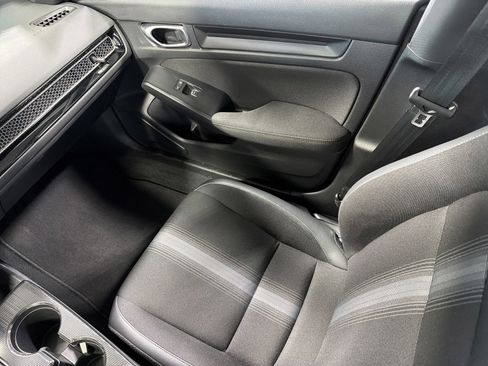 Used 2024 Honda Civic Sport image 11