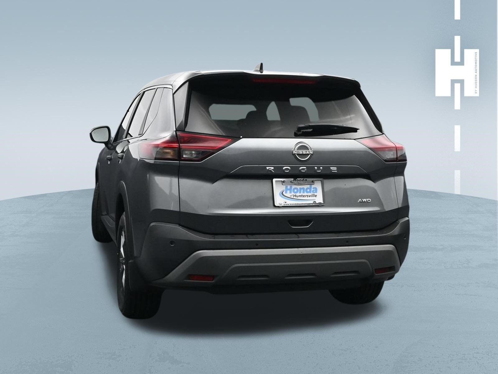 Used 2023 Nissan Rogue S AWD/4WD image 2