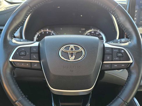 Certified 2022 Toyota Highlander Platinum image 27