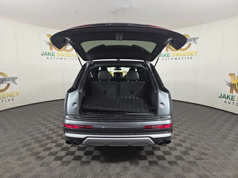 Used 2022 Audi SQ7 Premium Plus AWD/4WD image 35