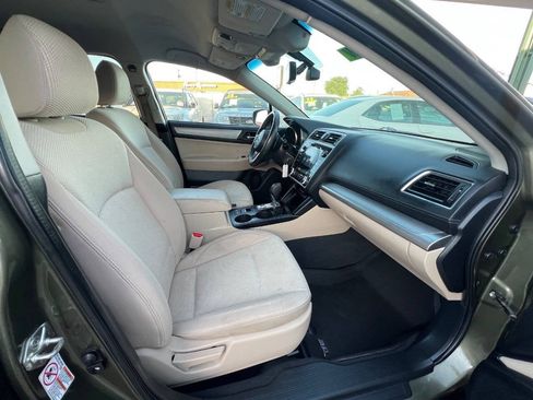 Used 2018 Subaru Outback 2.5i Premium AWD/4WD image 14