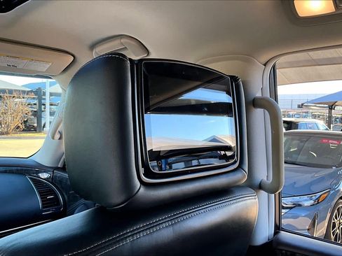 Used 2021 Nissan Armada Platinum w/ Captain's Chairs Package image 31