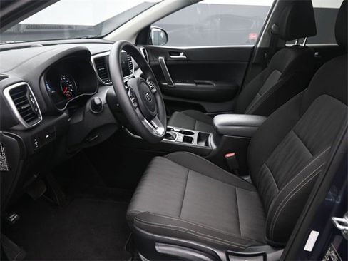Used 2022 Kia Sportage LX image 10