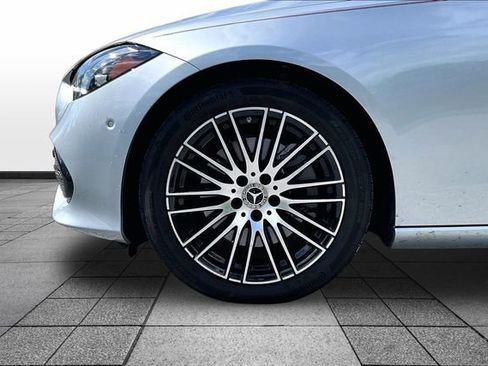 Used 2023 Mercedes-Benz C 300 4MATIC Sedan image 5