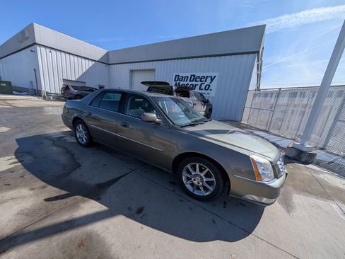 Used 2010 Cadillac DTS Luxury image 20
