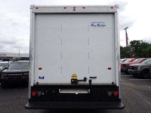 Used 2025 Ford E-450 and Econoline 450 Super Duty w/ Power Equipment Group image 4