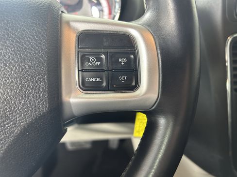 Used 2017 Dodge Grand Caravan SE w/ Power Window Group image 14