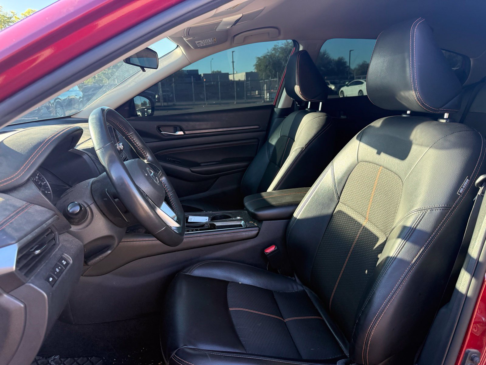 Used 2022 Nissan Altima 2.5 SR FWD image 12