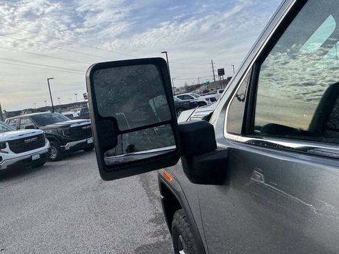 Used 2026 GMC Sierra 2500 SLE w/ SLE Value Package; image 17