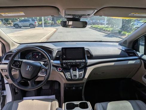 Certified 2023 Honda Odyssey Touring image 12