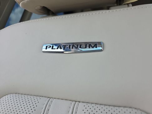 Used 2024 Ford Expedition Platinum AWD/4WD image 29