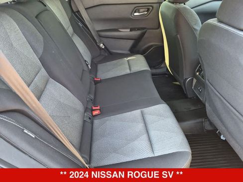 Used 2024 Nissan Rogue SV FWD image 20