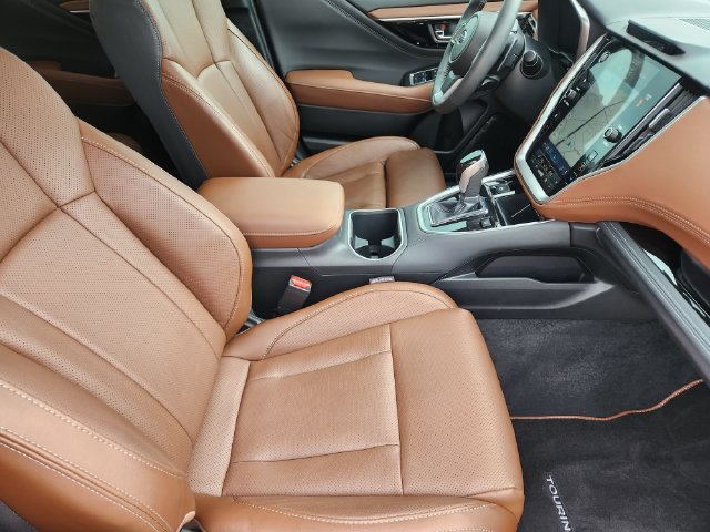 Certified 2025 Subaru Outback Limited AWD/4WD image 14