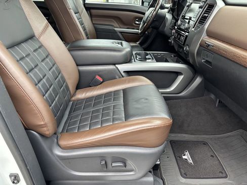 Used 2019 Nissan Titan Platinum Reserve w/ Platinum Utility Package image 28