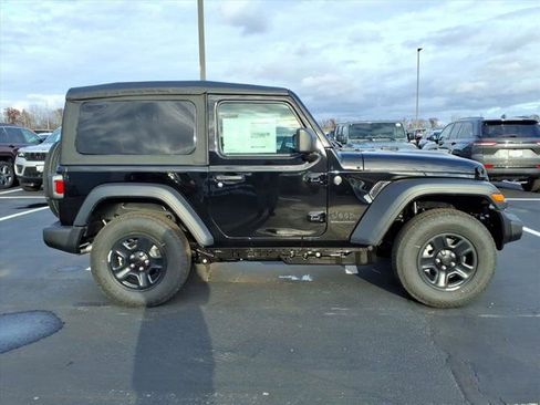 New 2026 Jeep Wrangler Sport AWD/4WD image 19