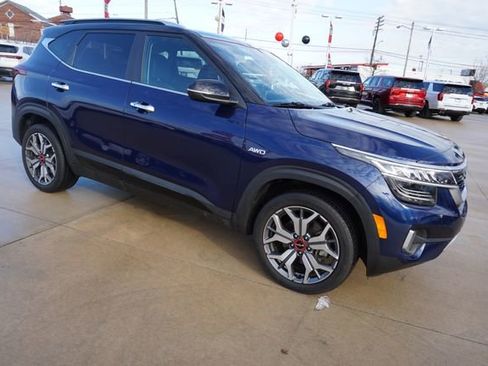 Used 2023 Kia Seltos SX image 2