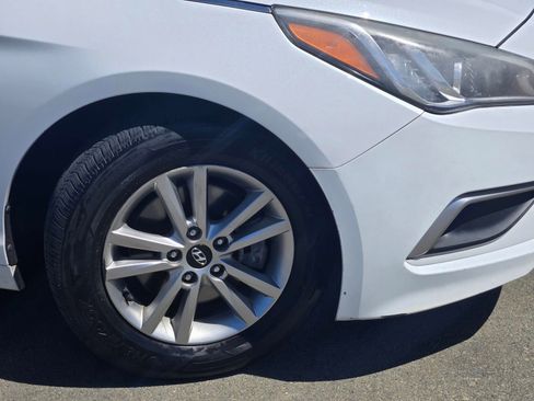 Used 2017 Hyundai Sonata SE FWD image 9