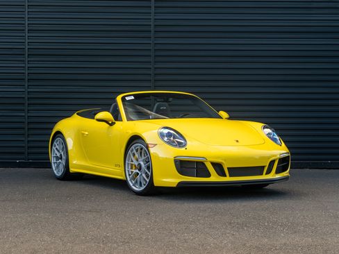Certified 2018 Porsche 911 Carrera 4 GTS AWD/4WD image 10