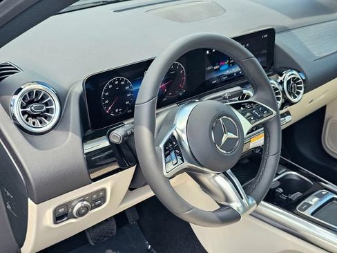 New 2026 Mercedes-Benz GLA 250 4MATIC image 15