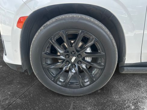 Used 2022 Cadillac Escalade Sport w/ Touring Package AWD/4WD image 9