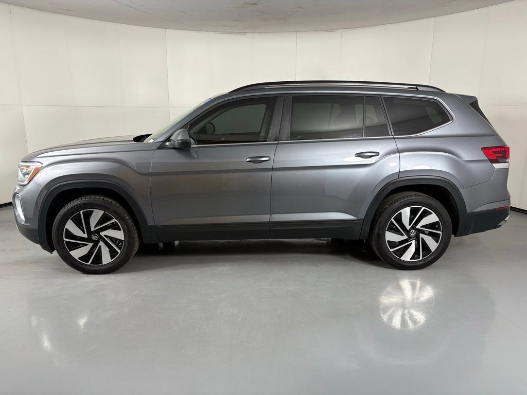 Used 2024 Volkswagen Atlas SE FWD image 5