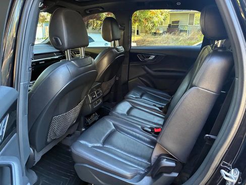 Used 2017 Audi Q7 3.0T Premium Plus image 14