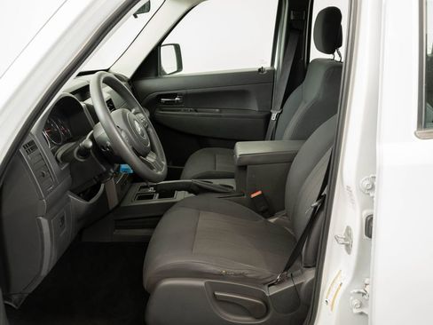 Used 2012 Jeep Liberty Sport image 20