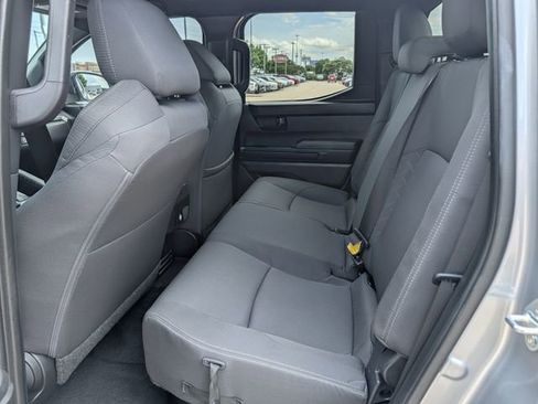 Used 2025 Toyota Tacoma SR5 AWD/4WD image 27
