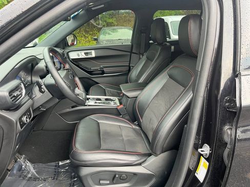 Certified 2023 Ford Explorer ST-Line w/ Class IV Trailer Tow Package AWD/4WD image 9