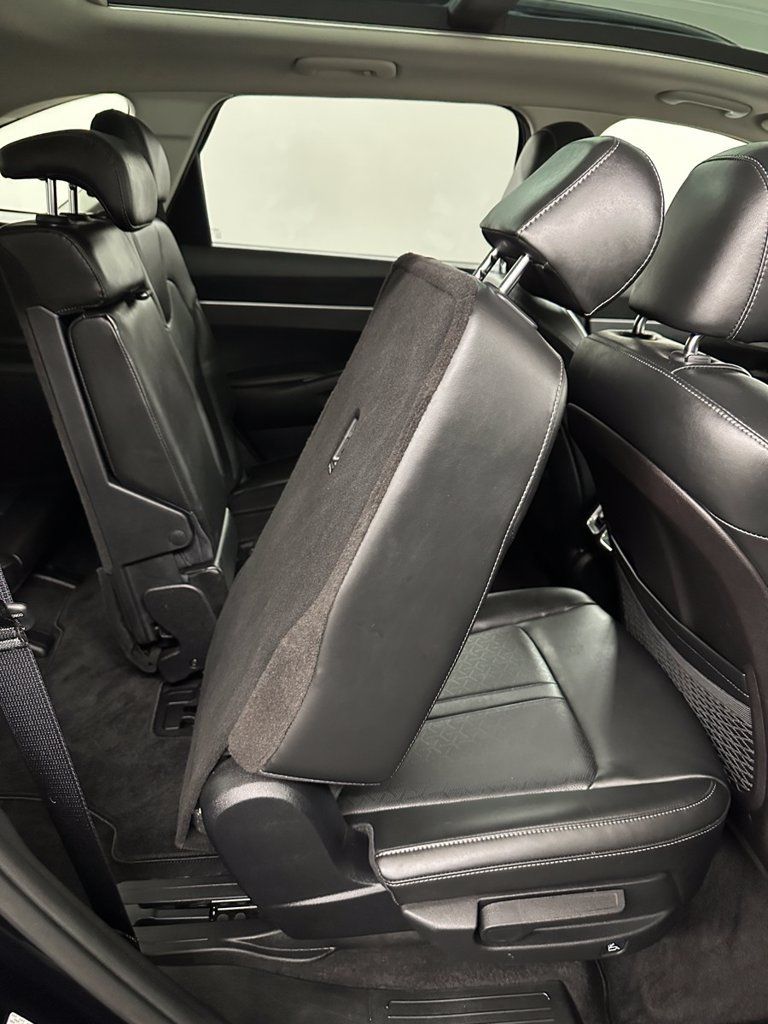 Used 2022 Kia Sorento S w/ Panoramic Sunroof Package AWD/4WD image 30